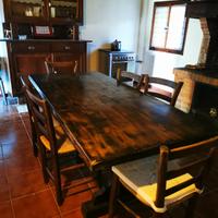 Tavolo antico rettangolare, 6 sedie e credenza 