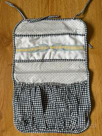 Portaoggetti ricamato al punto croce