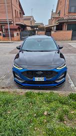 Ford Focus st line x 