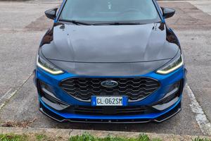 Ford Focus st line x 