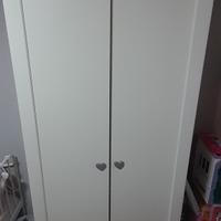 armadio  bianco pomelli grigio perla a cuore