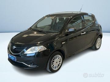 Lancia Ypsilon 1.2 Silver 69cv