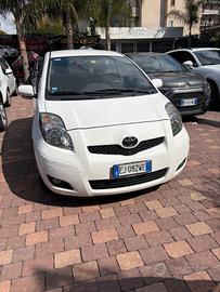 Toyota Yaris 1.4 D-4D 5 PREZZO