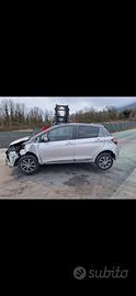 TOYOTA YARIS ANNO 2019 1.0 BENZINA, solo per ricam