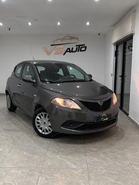 Lancia Ypsilon 1.2 69 CV 5 porte Gold