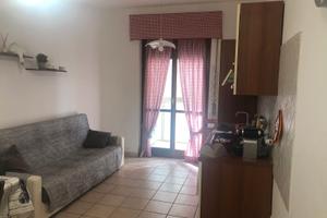 Follonica, Z. Centro, 4 posti letto