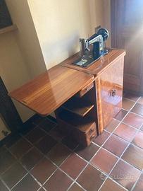 antica macchina da cucire Vigorelli con mobile