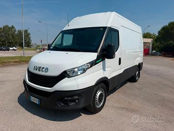Iveco daily 3.0 metano 2022 tetto alto