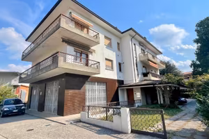 LUMINOSO BICAMERE CON TERRAZZO E GARAGE