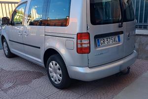 auto volkswagen caddy 