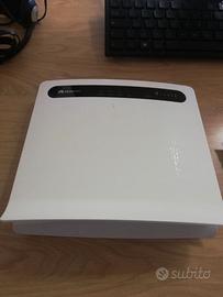 Huawei B593s-22 4G LTE 150Mbps  ROUTER 4G