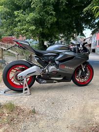 Ducati Panigale 899