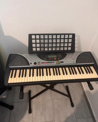 Yamaha PSR-240 – Tastiera 61 tasti + supporto