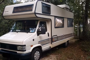 Camper mansardato Bürstner A 620 usato
