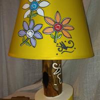 lampada Bat-jour Lume Artistico gialla legno Usata