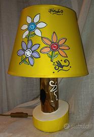 lampada Bat-jour Lume Artistico gialla legno Usata