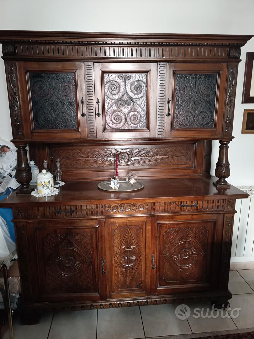 credenze rinascimento Arredamento e Casalinghi In vendita a Roma