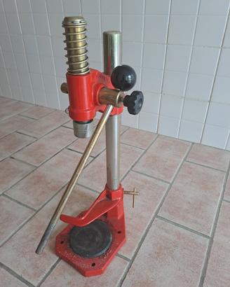 Tappa bottiglie per tappi a corona