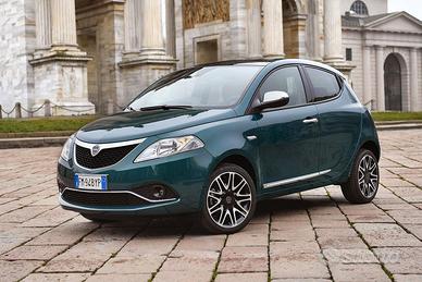 Ricambi portiere lancia ypsilon