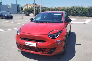 FIAT 600 My24 600e - Red