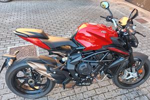 moto mv agusta  brutale 800