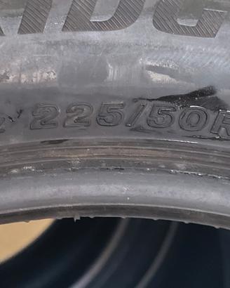 gomme invernali Bridgestone usate 225/50 R17