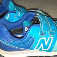 Scarpina bimbo azzurra NEW BALANCE n. 30,5