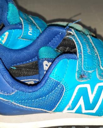 Scarpina bimbo azzurra NEW BALANCE n. 30,5