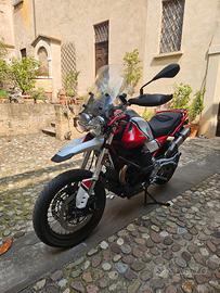 Moto guzzi V85TT