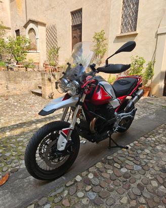 Moto guzzi V85TT