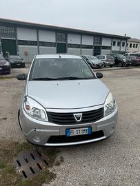 Dacia sandero 2012