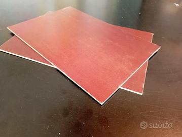 n.2 fogli di bachelite sp. 3 mm dim. 20x30 cm