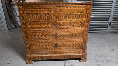 Cassettone a 4 cassetti (o "comò")