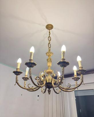 Lampadario classico in ottone dorato pesante