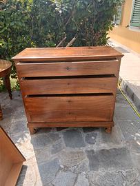 Cassettone in legno