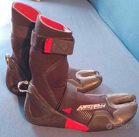 calzari windsurf kitesurf wing praticamente nuovi