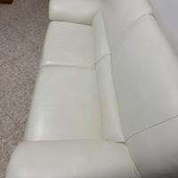Divano in ecopelle bianco Poltronesofa