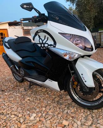 Yamaha t max 