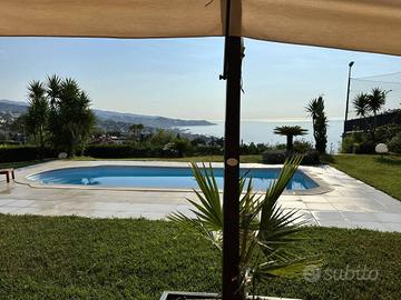 Villa di 900 m² con più di 5 locali e box auto dop