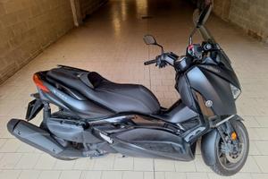 X MAX 400 - Allestimento IRON MAX ABS