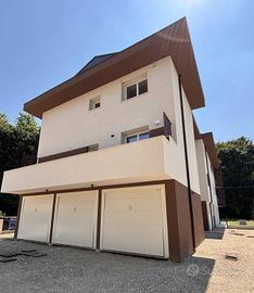 Appartamento di 125 m² con 4 locali e box auto a M