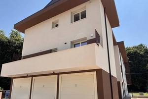 Appartamento di 125 m² con 4 locali e box auto a M