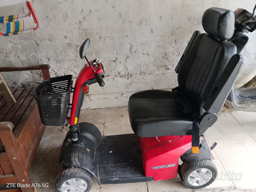 Quadriciclo elettrico per anziani