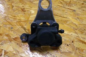 Pinza posteriore suzuki gsxr 600/750 k1 k2