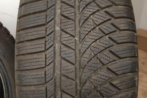 Pneumatici  invernali 225/45 R19
