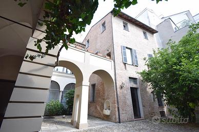 Rif.2460RA57783| palazzo piacenza
