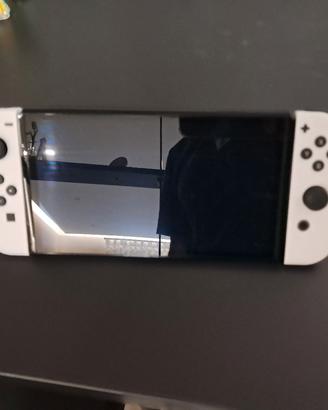 Nintendo Switch Oled NUOVA + 3 giochi 