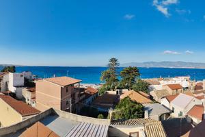 Gallico marina villa casa autonoma con giardino