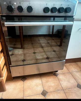 CUCINA A GAS Hotpoint