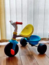 Triciclo Smoby BeMovie e Chicco Basket League 